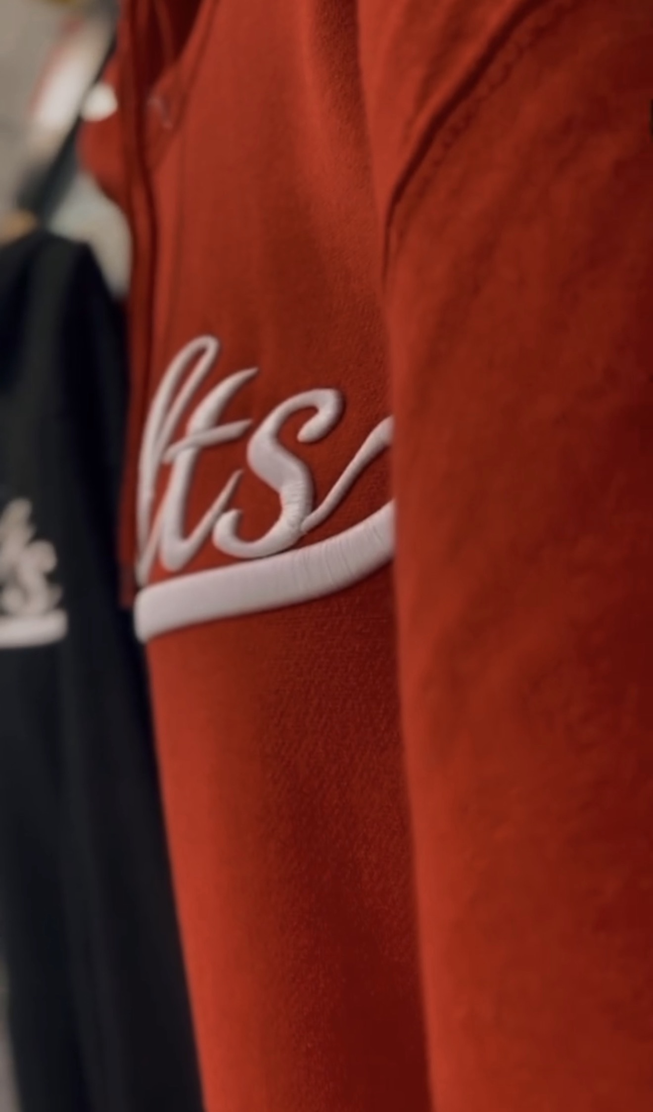 VOLTS SIGNATURE HOODIE - Image 6